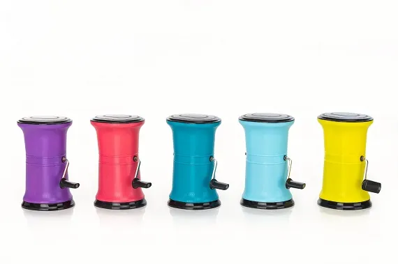 OVAL CHILLI CUTTER WITH CLEANING COMB